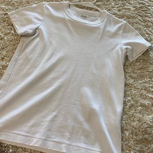 Uniqlo white T-shirt
